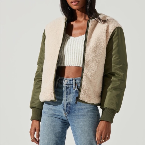Astr Jackets & Blazers - TEGAN FAUX SHEARLING CONTRAST PUFFER JACKET